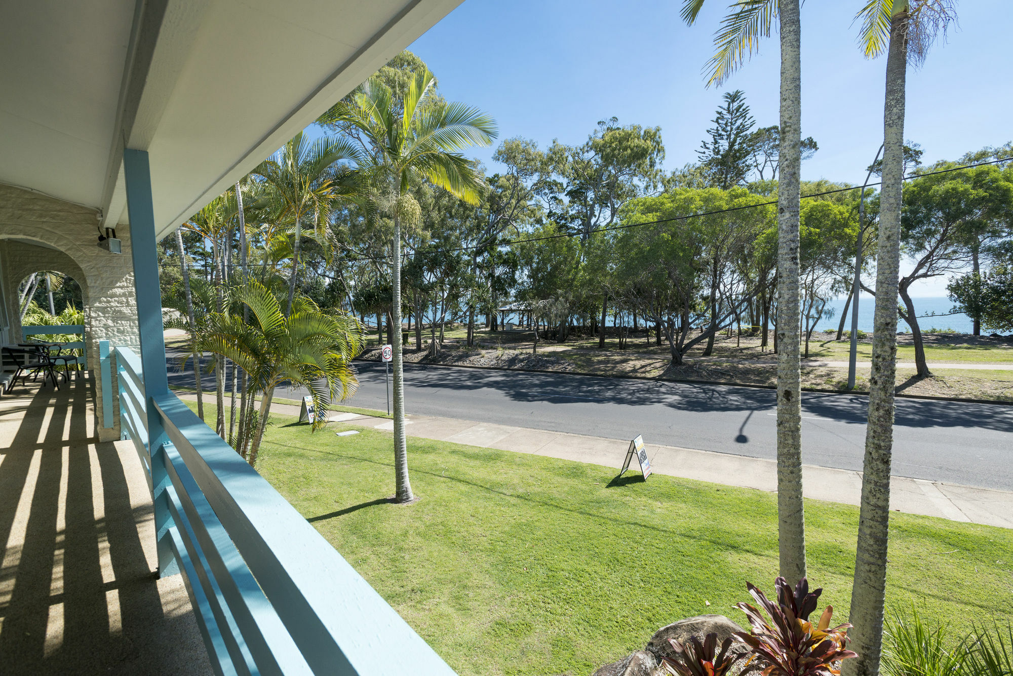 The Beach Motel Hervey Bay Exterior photo